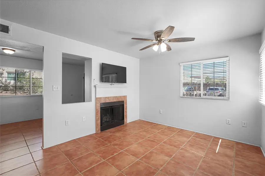2210 Miguel Chavez Road #111, Santa Fe, NM 87505 - #3