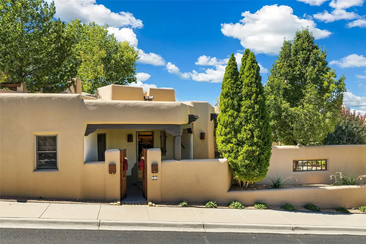 23 Centaurus Ranch Road, Santa Fe, NM 87507 - #1