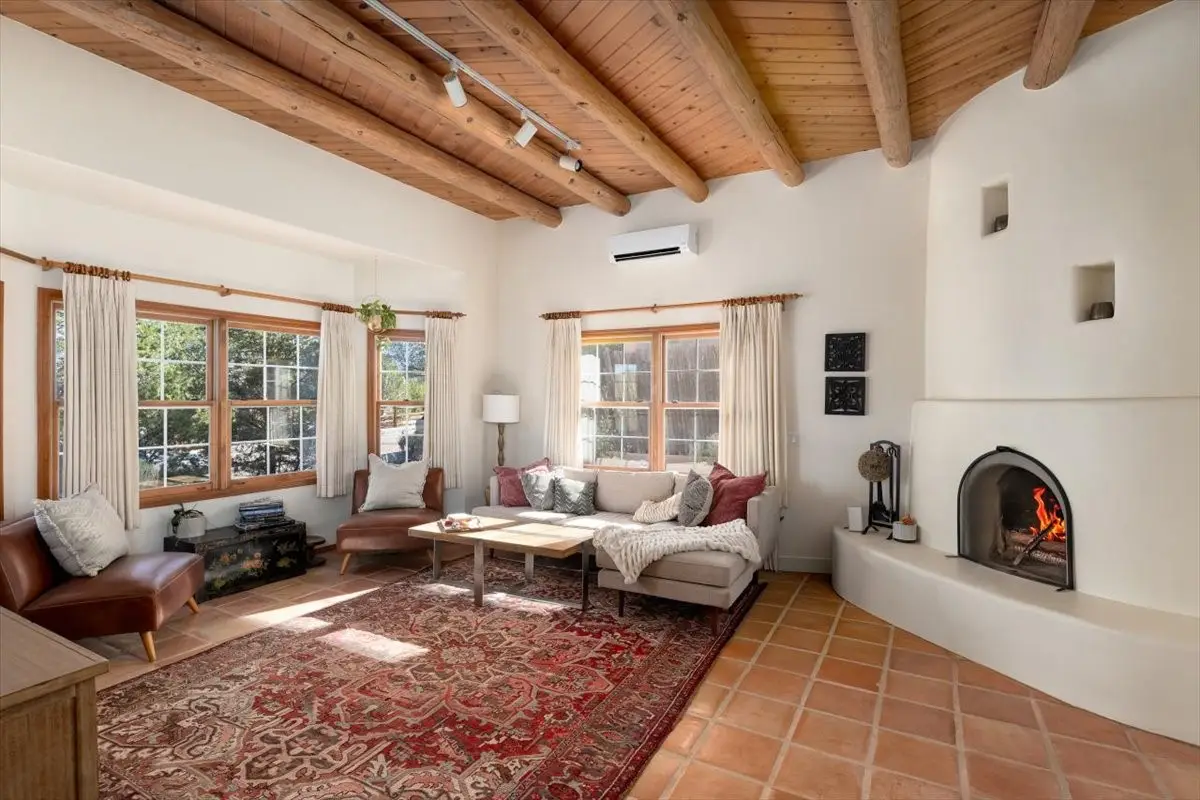 610 Caminito Del Sol, Santa Fe, NM 87505 - #1
