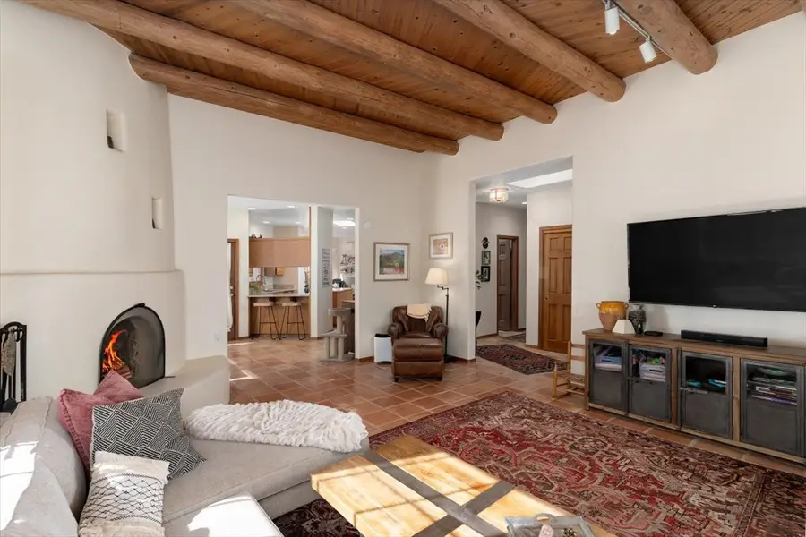610 Caminito Del Sol, Santa Fe, NM 87505 - #3