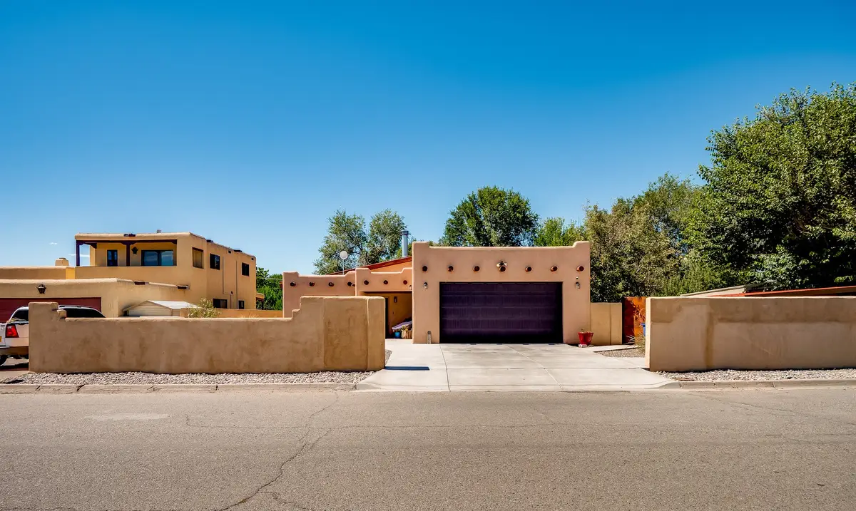 426 Camino Santa Cruz, Espanola, NM 87532 - #1