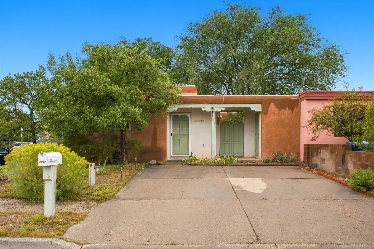 2067 Placita De Quedo, Santa Fe, NM 87505 - #1