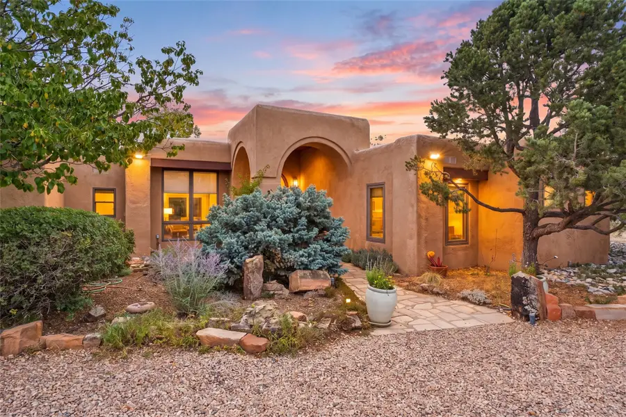 7204 Old Santa Fe Trail, Santa Fe, NM 87505 - #2