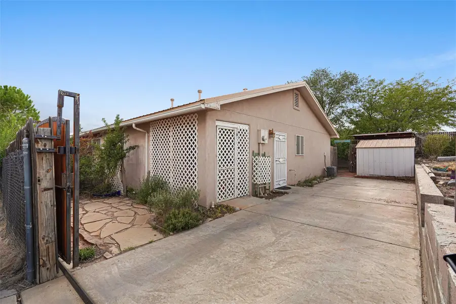 15 Sierra #B, Santa Fe, NM 87508 - #2