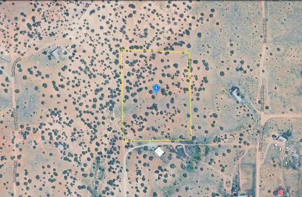 103 Crazy Rabbit, Santa Fe, NM 87508