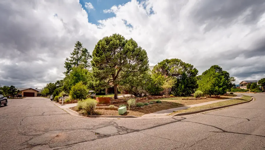 15 Chaco Street, Los Alamos, NM 87544 - #3