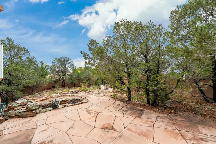 689 Gonzales, Santa Fe, NM 87501 - #3