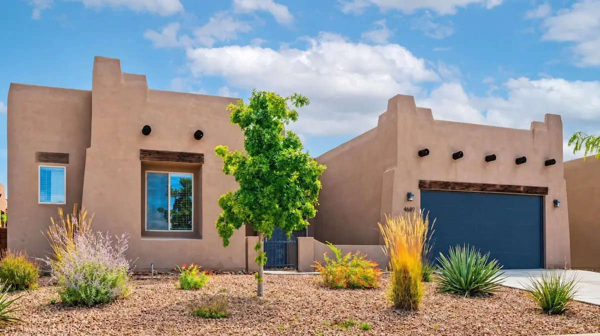 4689 Lluvia Encantada, Santa Fe, NM 87507 - #1
