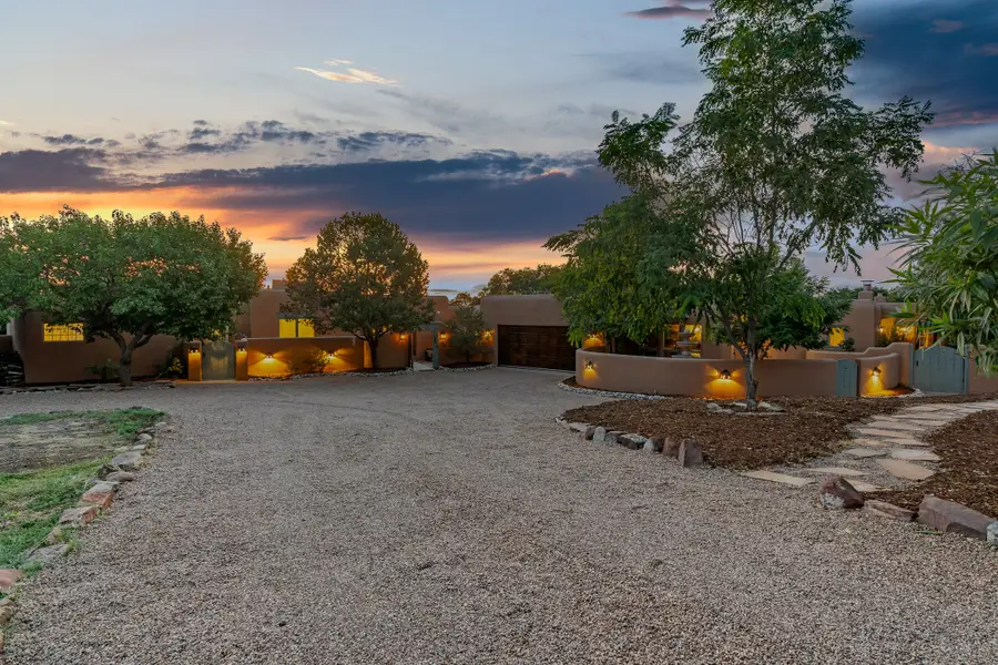 7208 Old Santa Fe Trail, Santa Fe, NM 87505 - #3