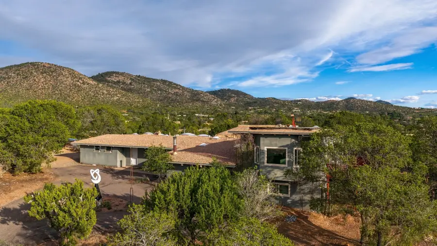 1889 Conejo Dr, Santa Fe, NM 87505 - #3