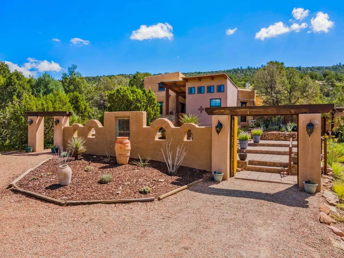 154C Ojo De La Vaca #C, Santa Fe, NM 87505 - #1