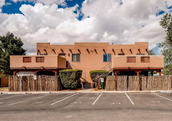 3300 Rufina Street #J34, Santa Fe, NM 87507