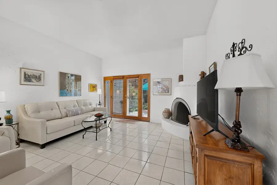 2961 Plaza Blanca, Santa Fe, NM 87507 - #3