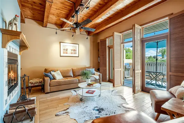 703 Viento Drive #A, Santa Fe, NM 87501