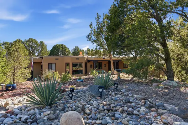 65 Puye Road, Santa Fe, NM 87505