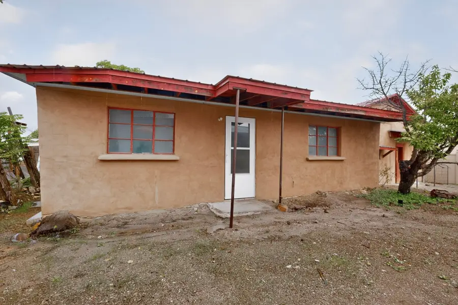 1009 Cook Street, Espanola, NM 87532 - #2