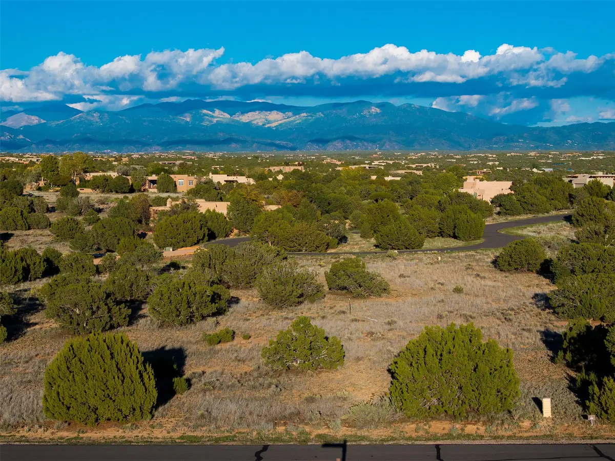 11 Lookout Lane, Santa Fe, NM 87506 - #1