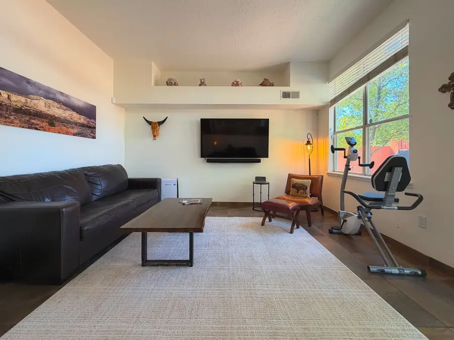 7556 Kachina Loop, Santa Fe, NM 87507 - #2