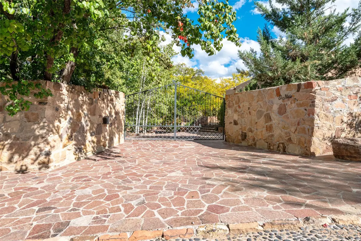 507 Camino Del Monte Sol, Santa Fe, NM 87505 - #1