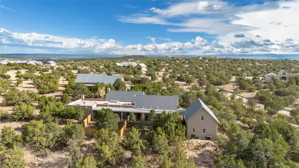 36 Lamy Downs, Lamy, NM 87540
