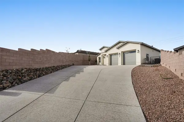68 Cadena Loop, Los Alamos, NM 87547