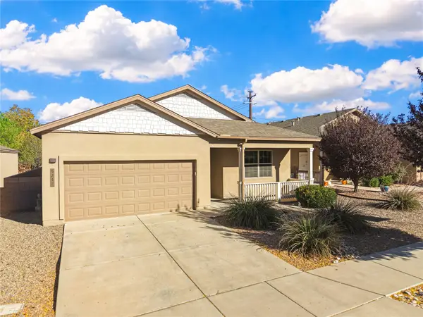 5247 Via Del Cielo, Santa Fe, NM 87507