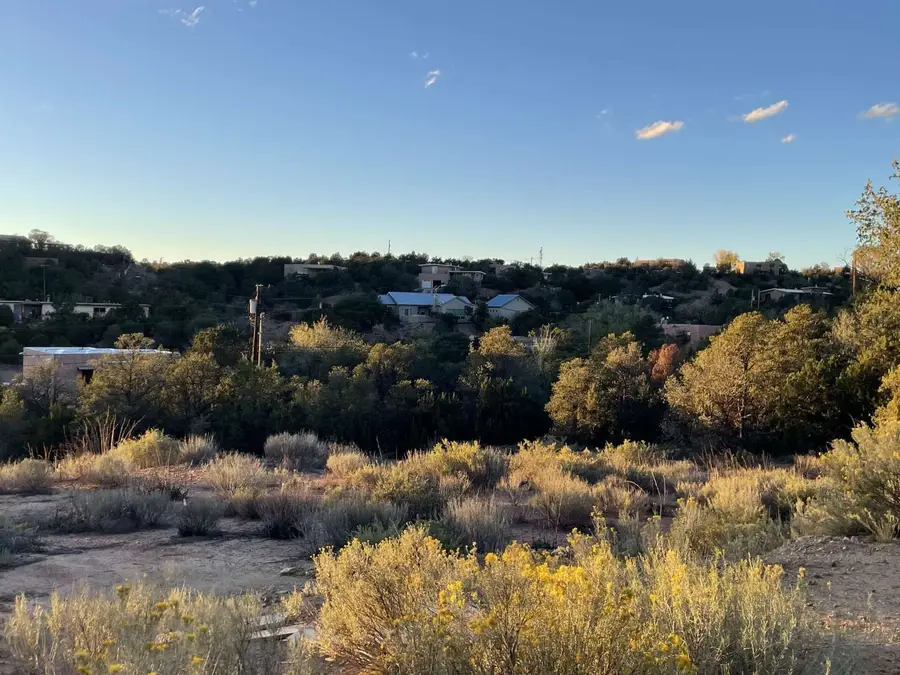 206 La Cruz Road, Santa Fe, NM 87501 - #3