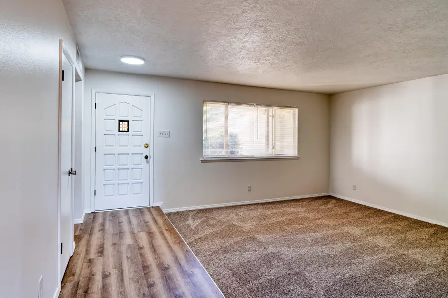 11720 Golden Gate Avenue Ne, Albuquerque, NM 87111 - Image #3