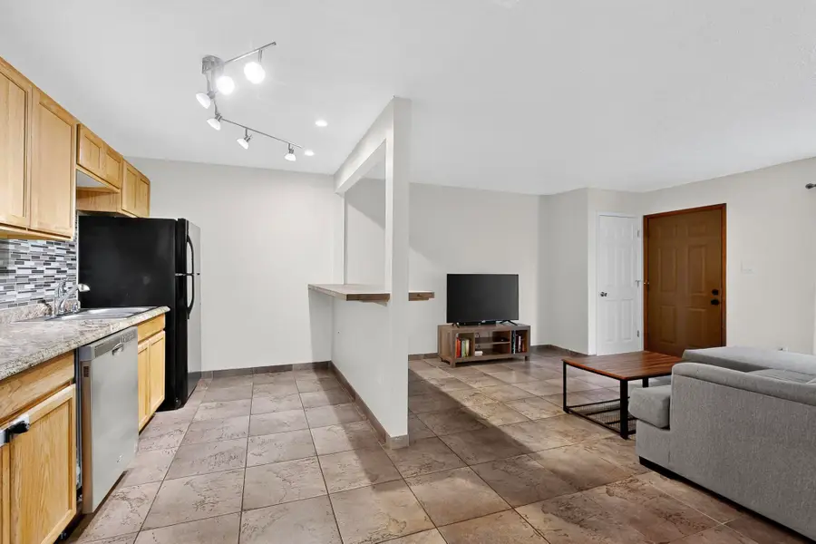 8333 Comanche Road Ne #16-C, Albuquerque, NM 87110 - Image #2