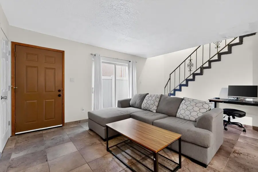 8333 Comanche Road Ne #16-C, Albuquerque, NM 87110 - Image #3