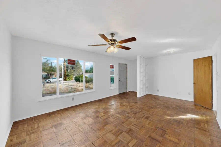 6008 Hannett Avenue Ne, Albuquerque, NM 87110 - Image #3
