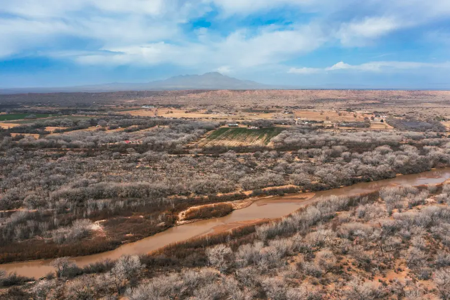 22 Paizalas Drive, Bosque, NM 87006 - Image #3