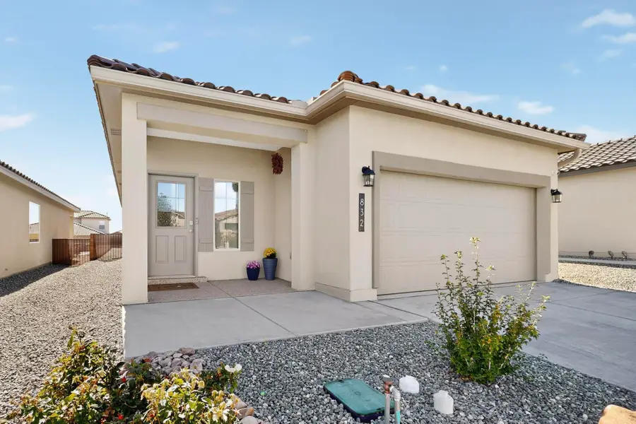 832 Amatista Lp Se, Rio Rancho, NM 87124 - Image #2