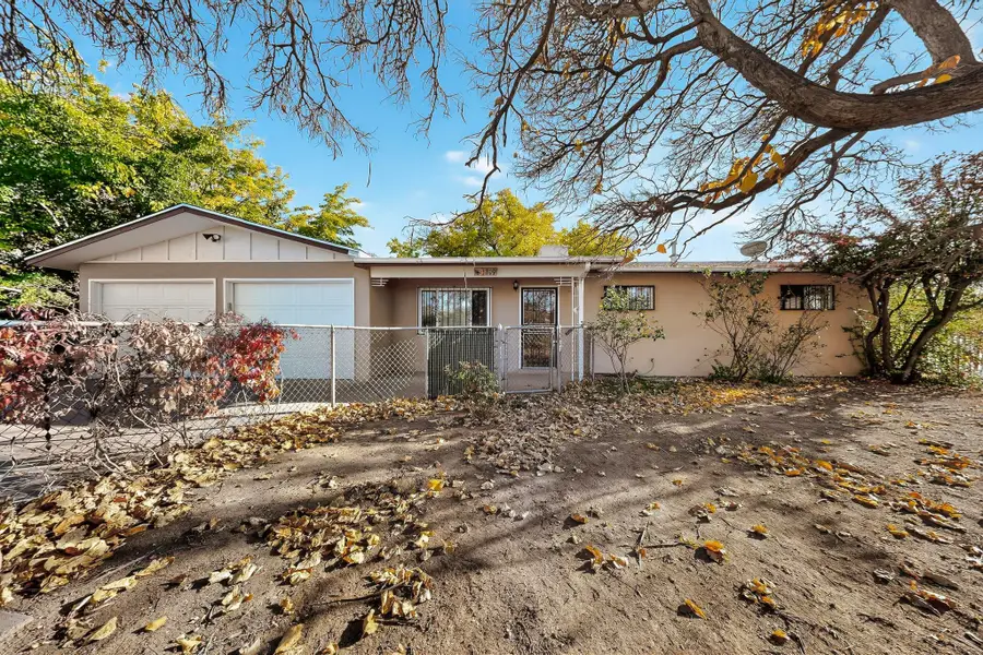 1809 Conita Real Avenue Sw, Albuquerque, NM 87105 - Image #2