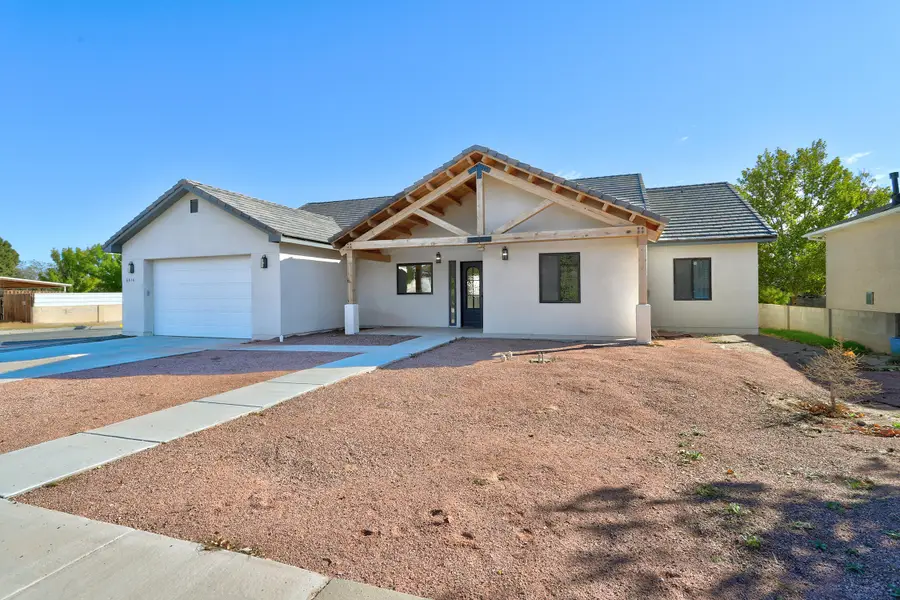 6616 Meadow Lake Place Nw, Albuquerque, NM 87120 - Image #2