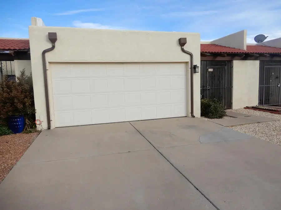 1022 Omaha Street Ne, Albuquerque, NM 87112 - Image #2