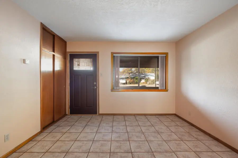 4502 16th Court Nw, Albuquerque, NM 87107 - Image #3