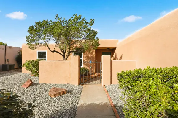 3815 Erbbe Street Ne, Albuquerque, NM 87111