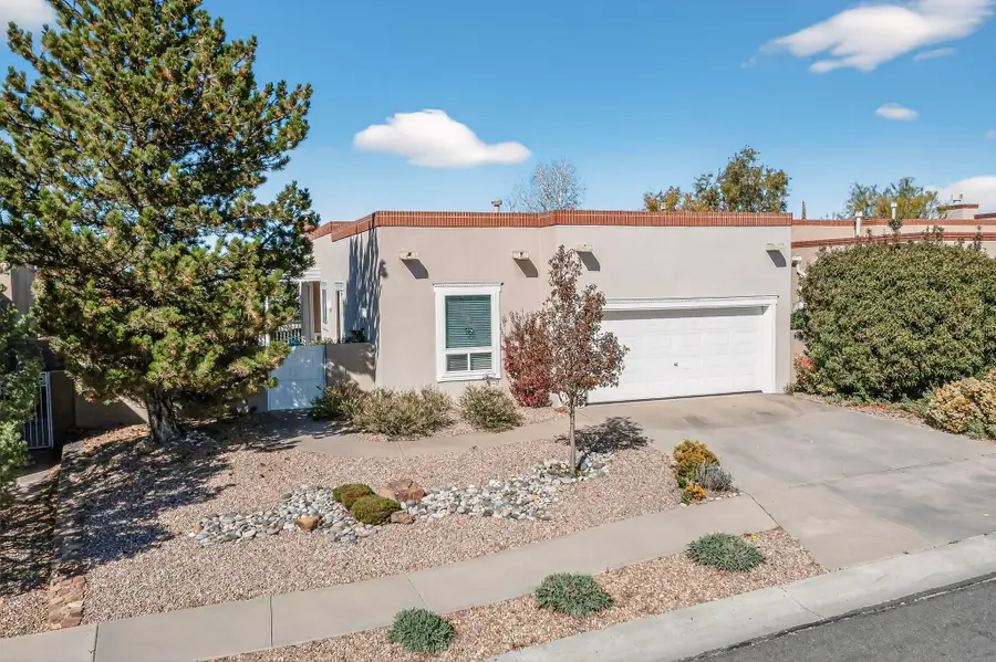 5723 Bosque Vista Drive Ne, Albuquerque, NM 87111 - Image #3