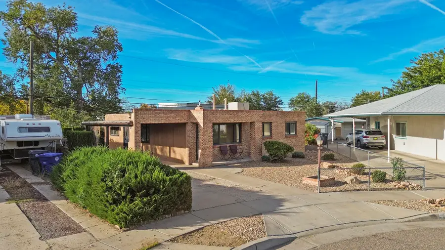 528 Gene Court Nw, Albuquerque, NM 87107 - Image #2