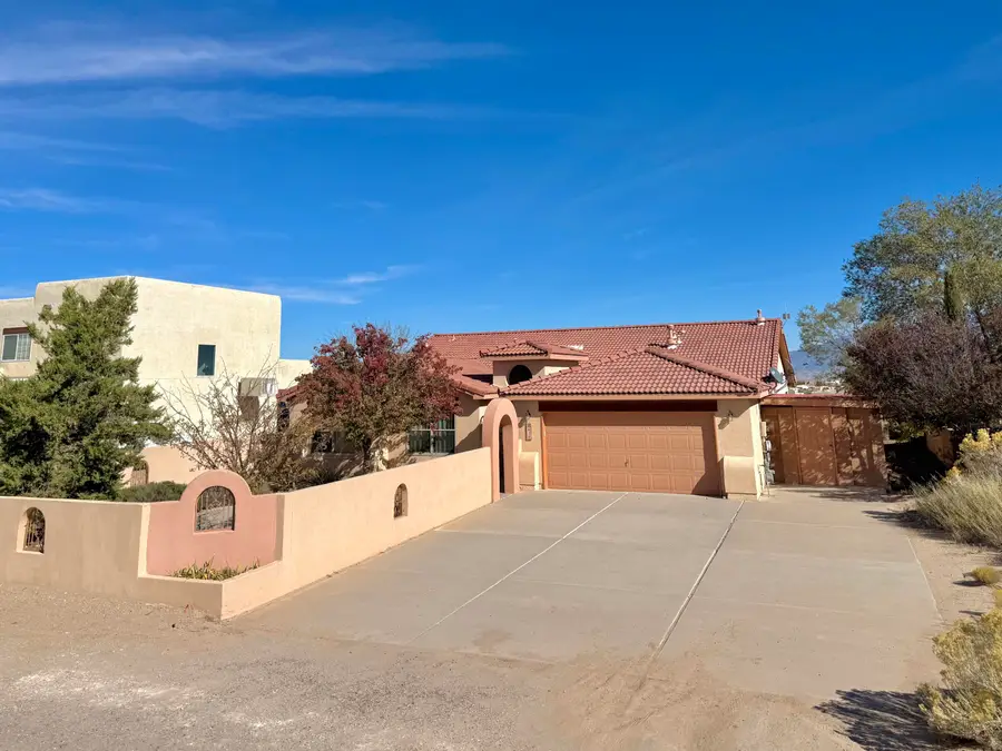 620 9th Street Ne, Rio Rancho, NM 87124 - Image #2