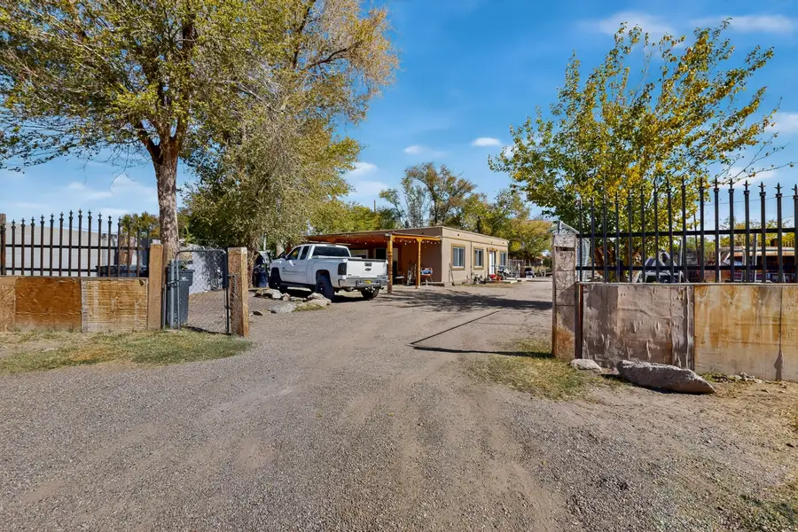 1407 De Baca Circle Sw, Albuquerque, NM 87105 - Image #2