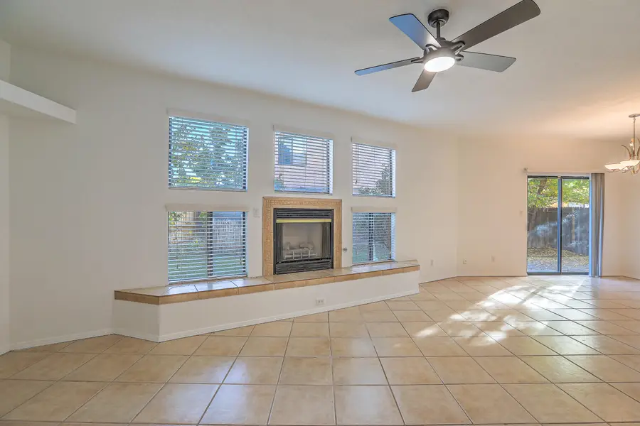 7108 Golden Eagle Place Ne, Albuquerque, NM 87109 - Image #2