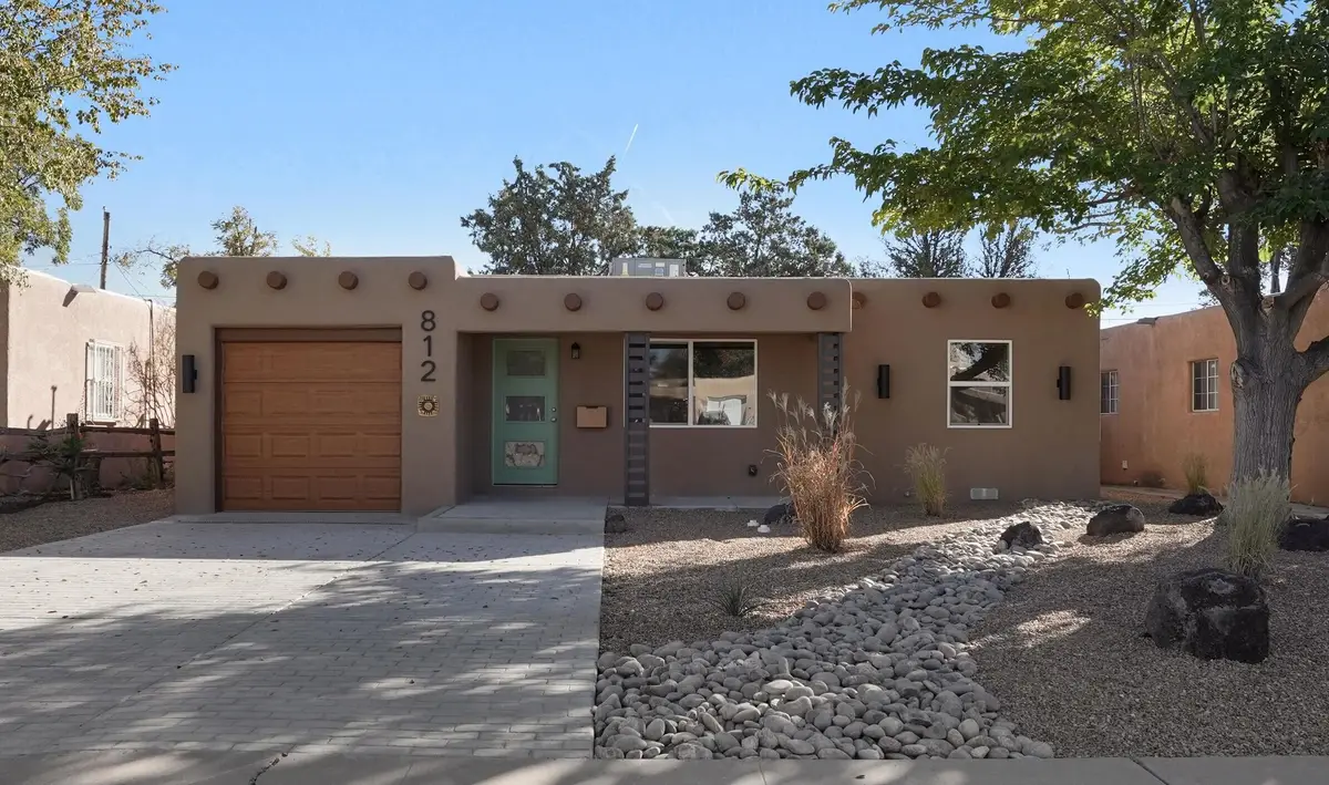 812 Valencia Drive Ne, Albuquerque, NM 87108 - Image #1