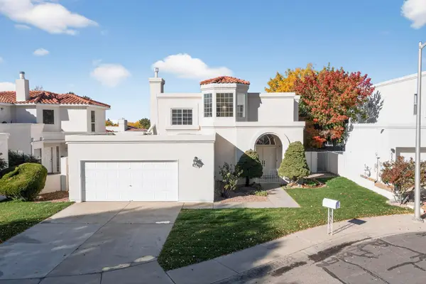 6225 Peachtree Place Ne, Albuquerque, NM 87111