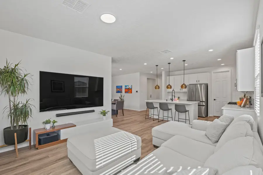 5417 Redtop Street Ne, Rio Rancho, NM 87144 - Image #2