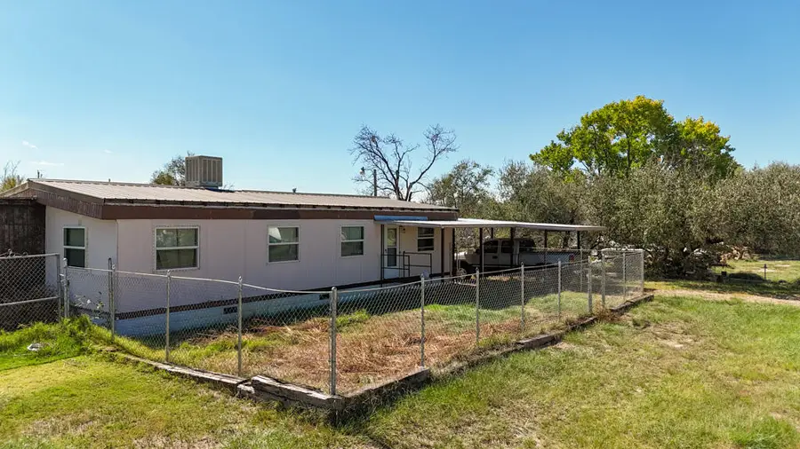 1053 Camino Del Sol, Santa Rosa, NM 88435 - Image #2