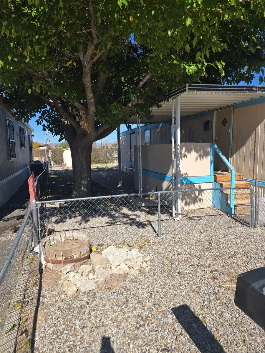 8405 Hager Avenue Se, Albuquerque, NM 87108 - Image #2