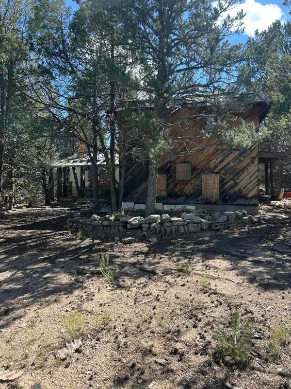 20 Millionaire Circle, Tijeras, NM 87059