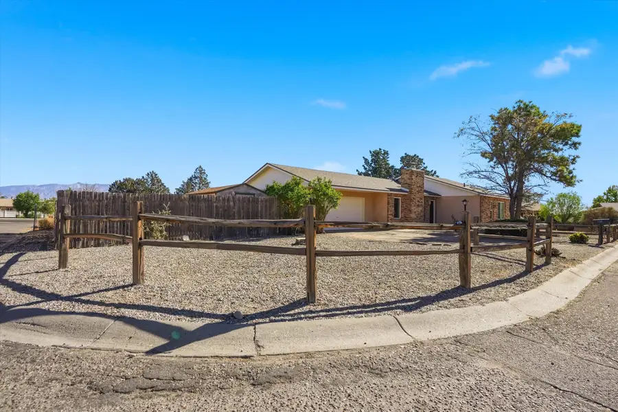 1330 Sage Brush Court Se, Rio Rancho, NM 87124 - Image #3